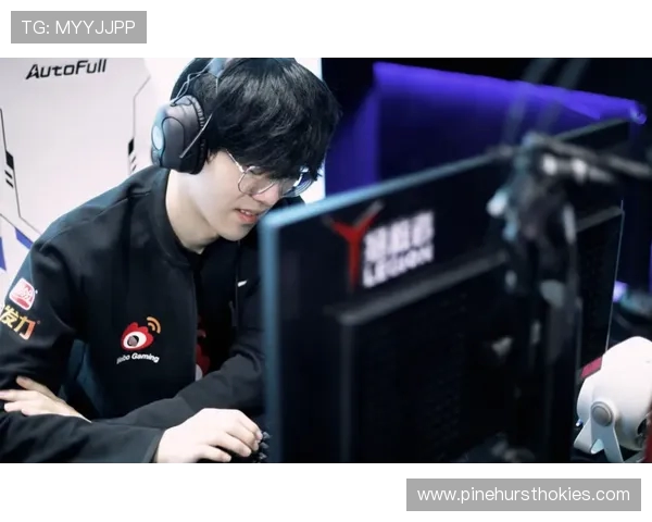 LGD率先开打小龙IG火速支援完成包夹逆转团战取胜关键一役